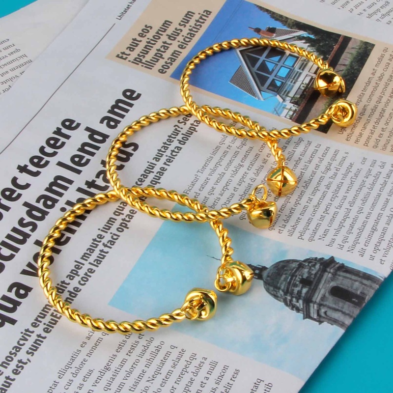 Twisted Bell Gold Bracelet
