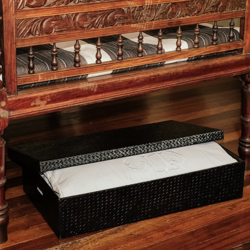 Plain Pandan Under the Bed Storage Box